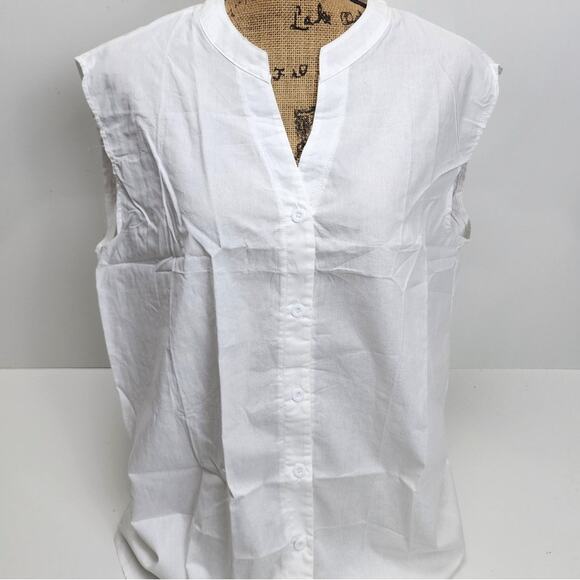 Women's Solid White 5 Button Up Sleeveless V-Neck Tank Top Dressy Casual Size M - Picture 1 of 4
